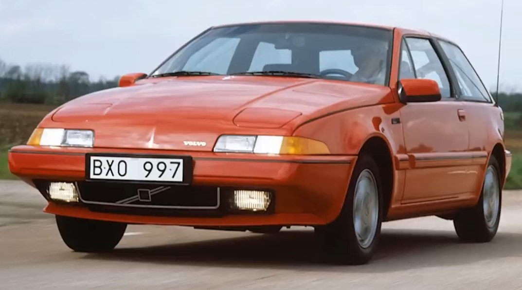 Volvo 400