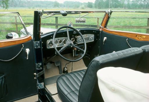 1933 PV6532